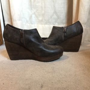 Women’s Wedge Booties